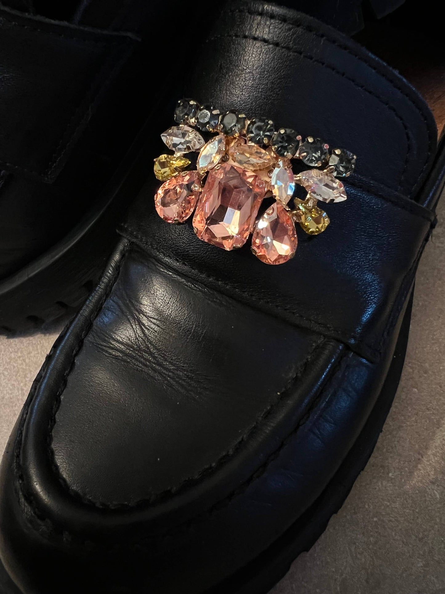 The Shoelace Brand Multicolor Gemstone Cluster – Shoe Charm / Shoe Clip