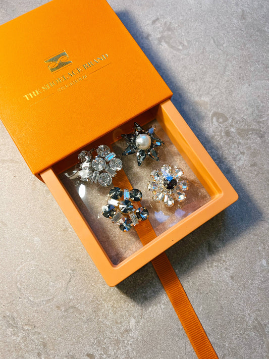 The Shoelace Brand Black & White Crystal Shoe Charm Set 4 kpl
